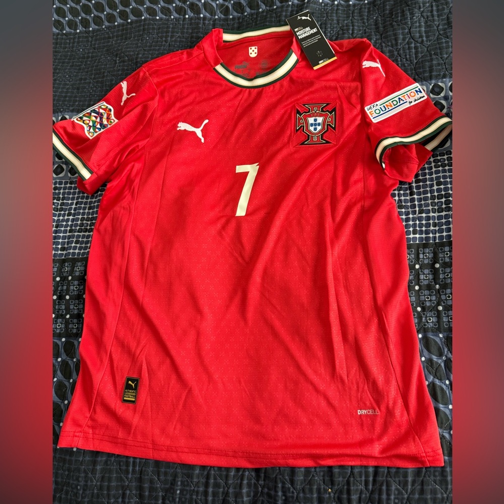 Cr7 cristiano ronaldo brand new puma soccer jersey portugal  brand new